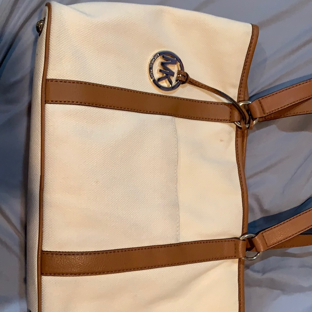 Michael kors purse